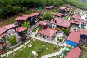 raj-u-raju-1490945067